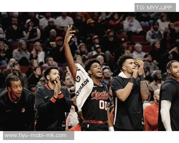 浓眉大秀逆袭表现华盛顿称火箭无人能挡他的强势回归