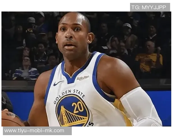 科尔赞霍福德防守智慧精准定位助球队稳固防线 科尔赞霍福德防守智慧精准定位助球队稳固防线